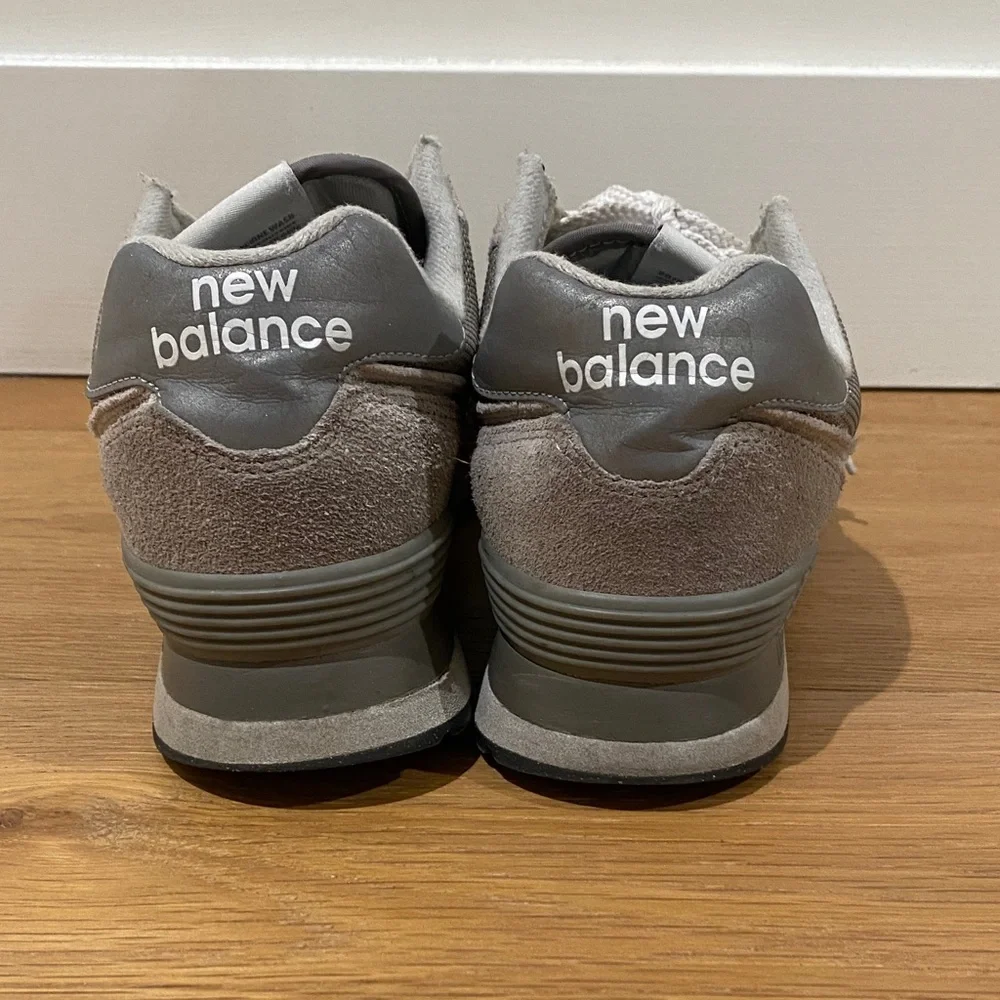 New Balance 574 Sneakers in Gray and White - Picture 4 of 8